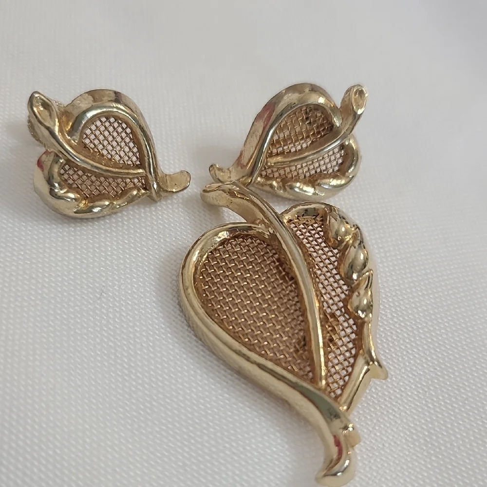 Vintage Leaf Brooch and Earring Set